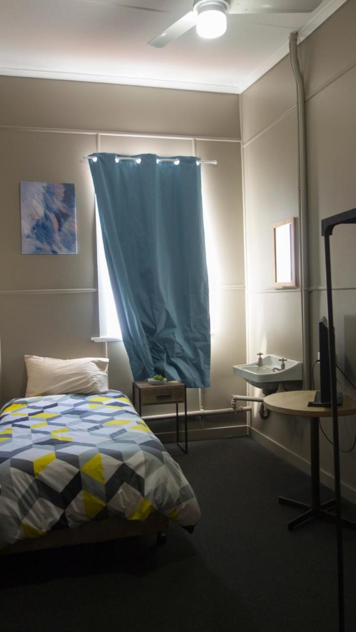 Hotel Kerwick Redbank Bagian luar foto